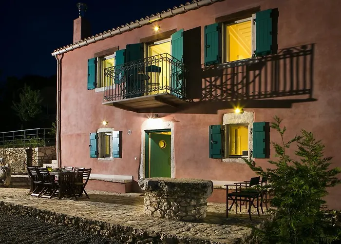 ヴィラ Iconic - Vada *